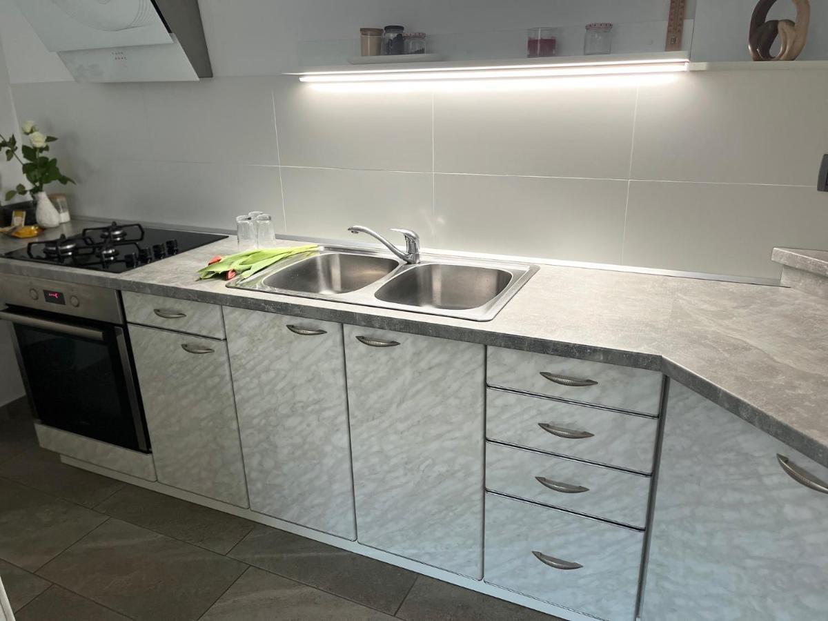 Apartma Ksela Mala Nedelja Luaran gambar